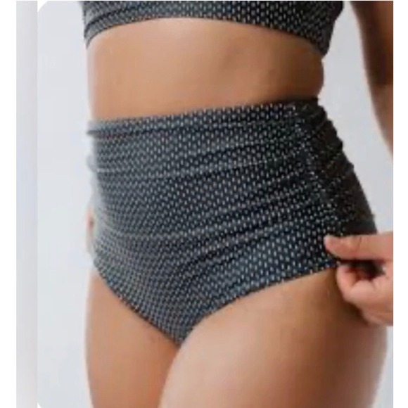 Albion High Waisted Ruched 2 piece Set Black Dashed Print Size XXL Swimsuit - Picture 2 of 12